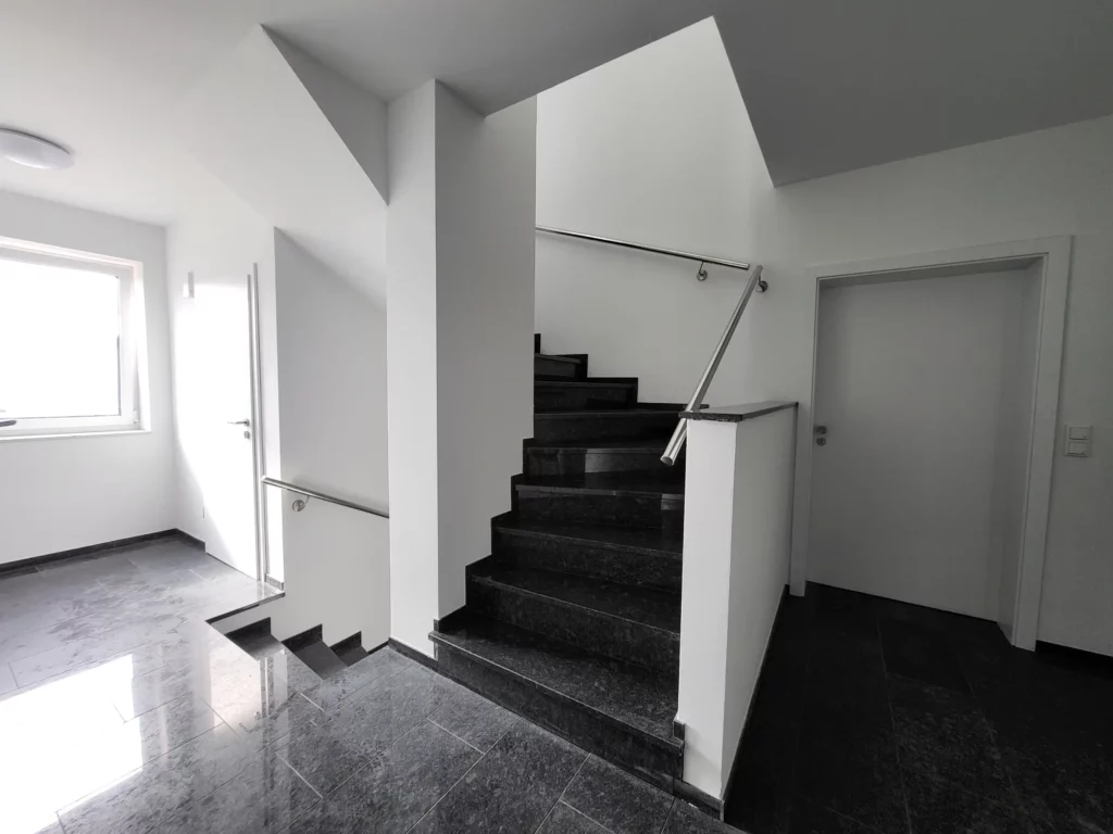 Eine Treppe aus Granit