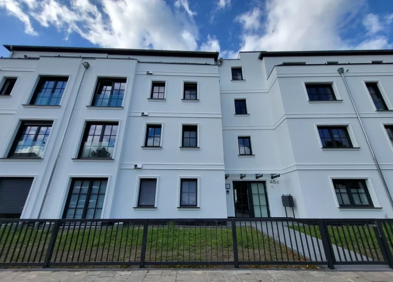 Mehrfamilienhaus Eingangsbereich