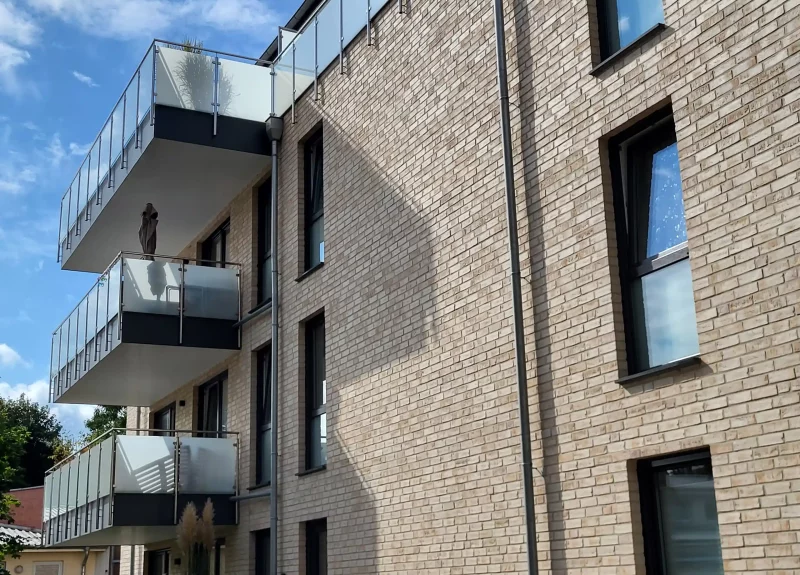 Mehrfamilienhaus mit Klinkerfassade