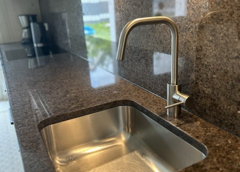 Küchenarbeitsplatte aus Granit